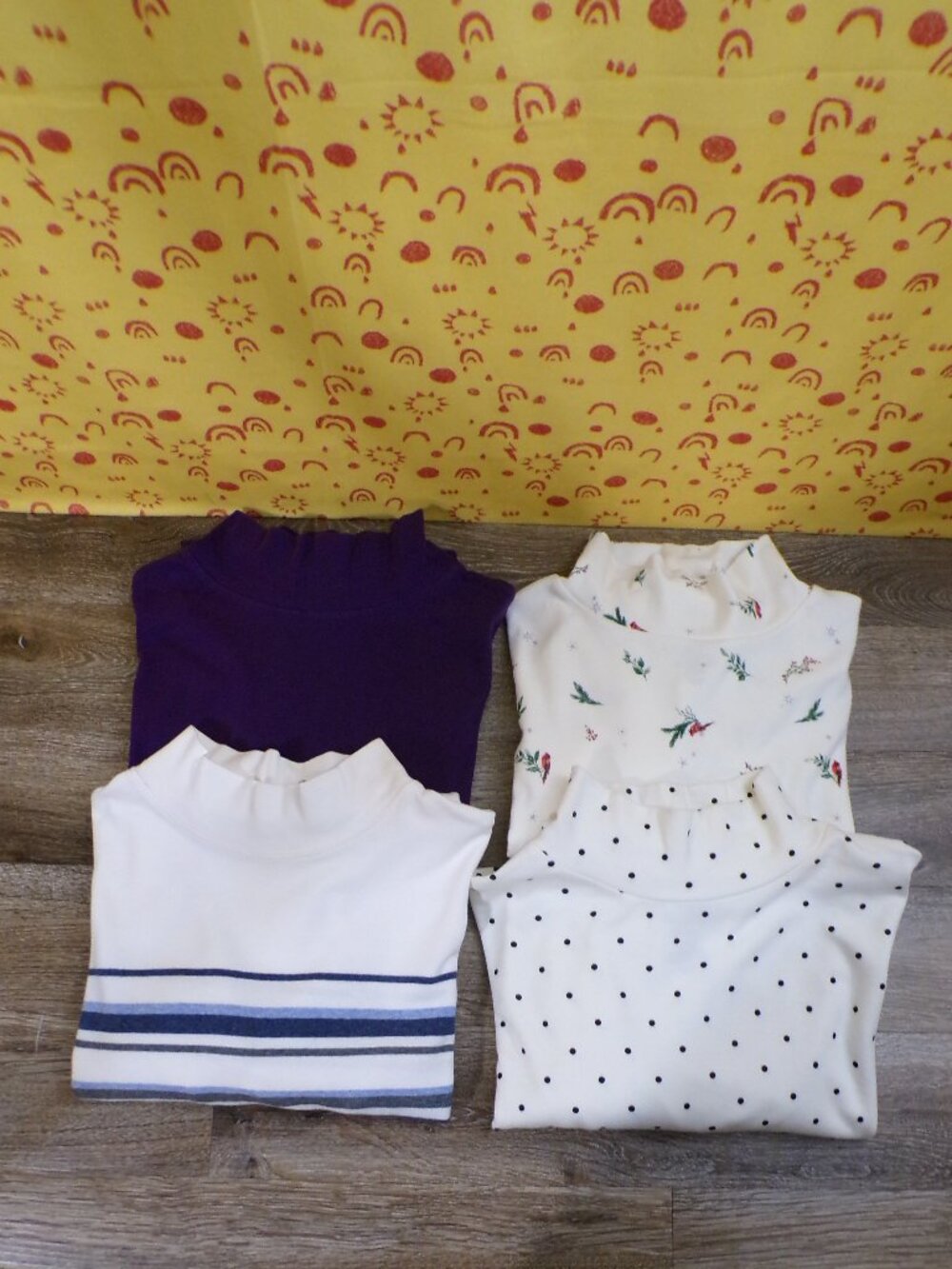 Croft & Barrow Lot of 4 Women’s Tee Shirt Long Sleeve, Mock Neck Sz Medium